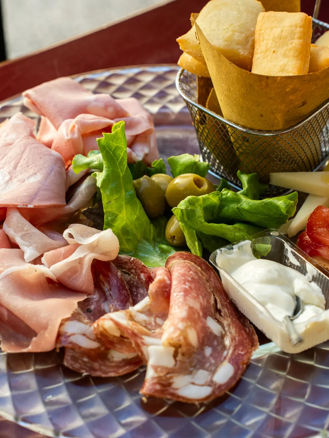 Tagliere per il pranzo da Café du Globe a Pistoia
